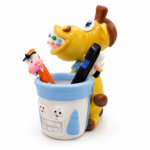 Portalápices Dental Jirafa con Brackets